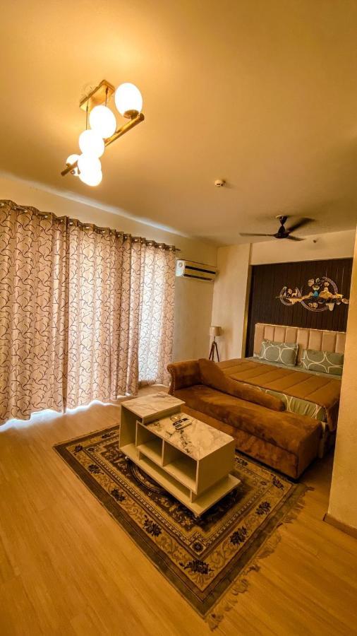 Caramel Dlf My Pad Aparthotel Lucknow Exteriör bild